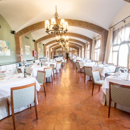Parador De Benavente Esterno foto