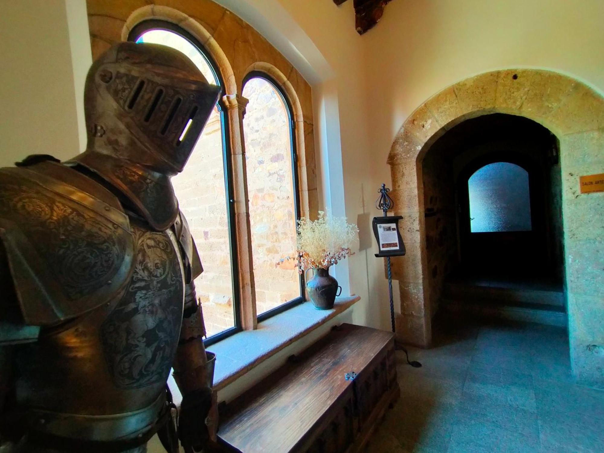 Parador De Benavente Esterno foto