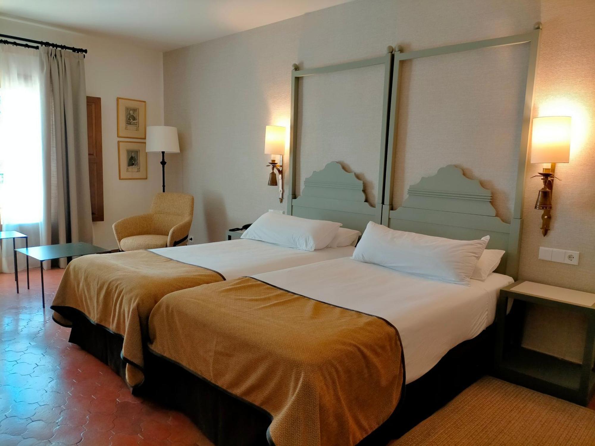 Parador De Benavente Esterno foto